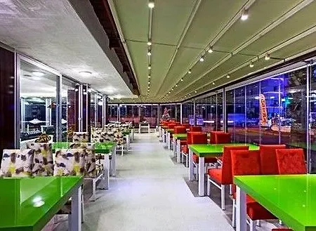 Sato Lara Hotel 2*