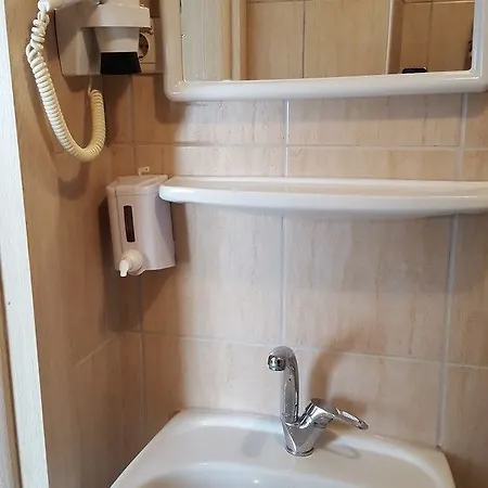 Sato Lara Hotell